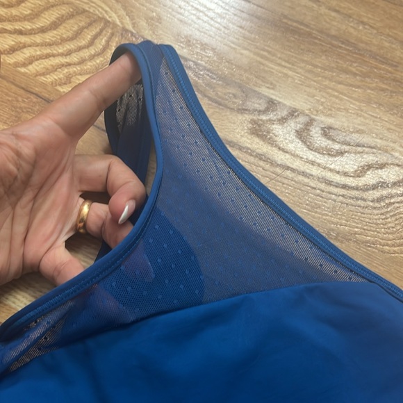 Lululemon Dark Royal Blue Bra size 8 - Picture 8 of 16